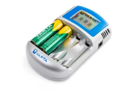 Ładowarka do akumulatorów AA i AAA VARTA LCD 57070